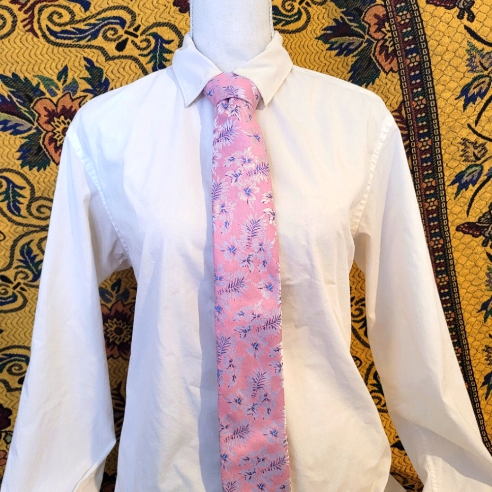 Pink Floral Tie